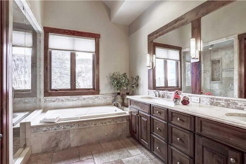 Grand Campion Home - image 2