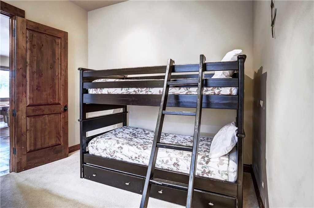 Grand Campion Home - image 3