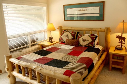 Pinecreek #I - 3 BR - Private Hot Tub - Close to Town - Shuttle to Slopes - image 11