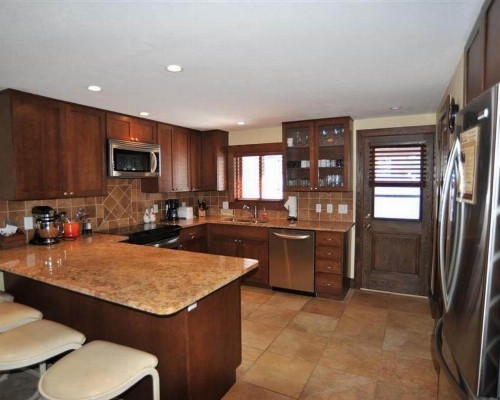 52 Clubhouse Road - image 8