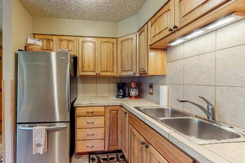 Woods Manor 101A - image 10