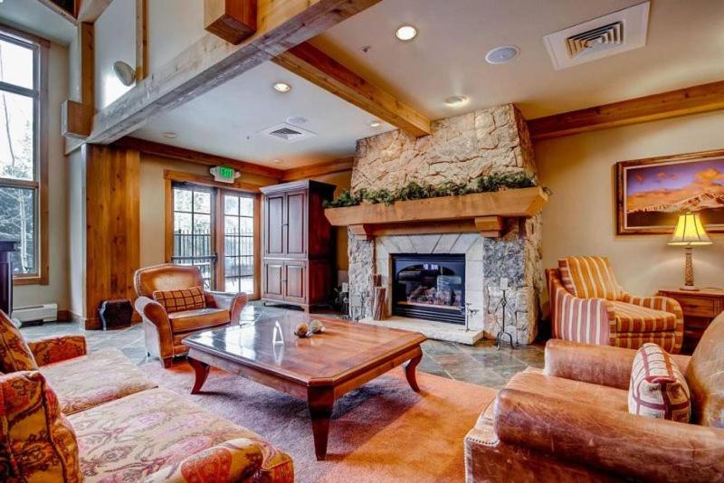 Breckenridge Mountain Thunder Lodge 1 Bedroom Luxury Condo Excellent Location! - image 4
