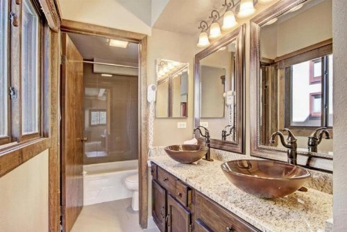 Breckenridge Village 2 Bedroom Luxury Condo Walk To Lifts & Downtown - image 24