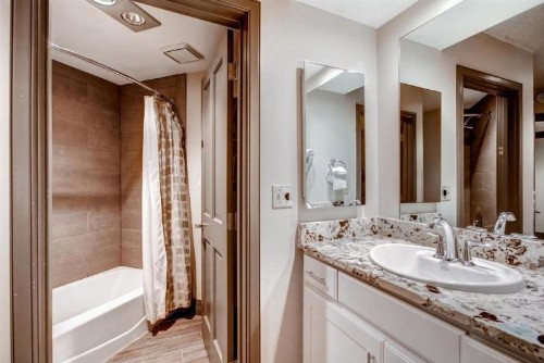 Breckenridge Village Condos 4 Bedroom Next To Ski Lifts and Downtown - image 26