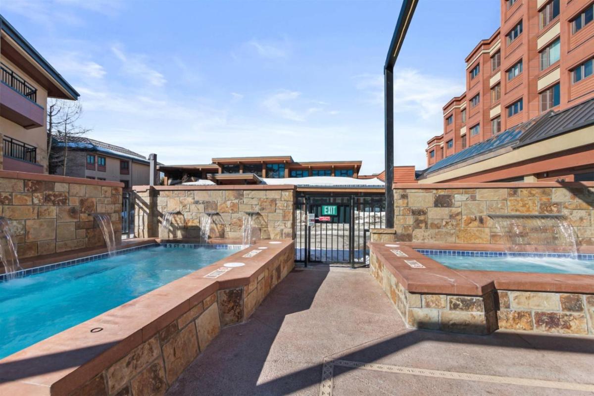 Breckenridge Village Condos 4 Bedroom Next To Ski Lifts and Downtown - image 7