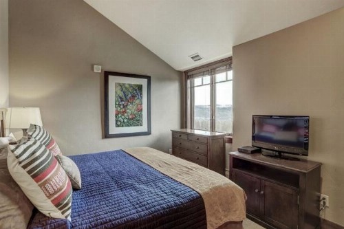 Breckenridge Crystal Peak Lodge 4 Bedroom Luxury Condo Ski-In Ski-Out Access - image 19