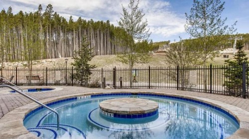 Breckenridge Crystal Peak Lodge 4 Bedroom Luxury Condo Ski-In Ski-Out Access - image 4