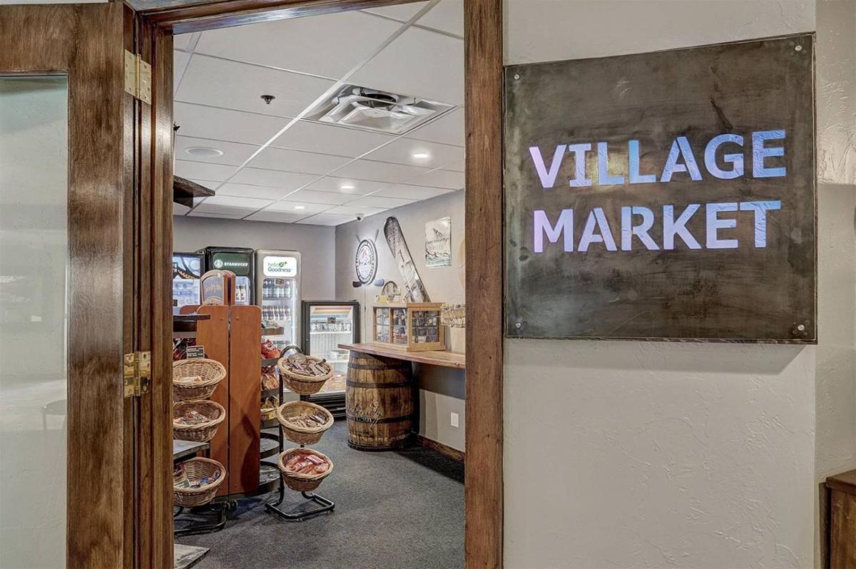 Breckenridge Village 1 Bedroom Luxury Condo 24-Hour Check-In & Services - image 3