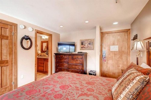 Breckenridge Village 1 Bedroom Luxury Condo 24-Hour Check-In & Services - image 4