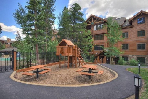 Breckenridge Mountain Thunder Lodge 3 Bedroom Luxury Condo. Ski-In Access. - image 10