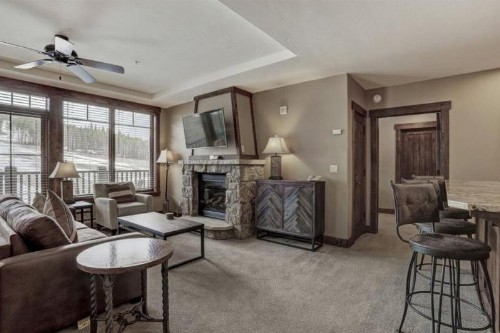 Breckenridge Crystal Peak Lodge 2 Bedroom Luxury Condo On-Site Check-In & Concierge - image 18