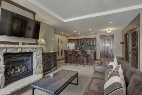 Breckenridge Crystal Peak Lodge 2 Bedroom Luxury Condo On-Site Check-In & Concierge - image 20