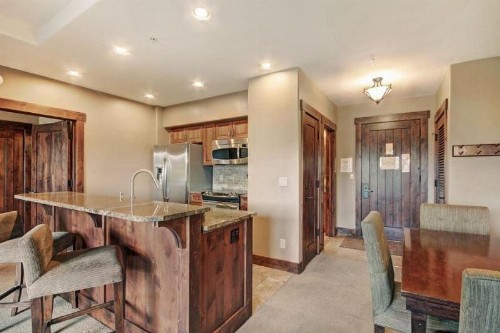 Breckenridge Crystal Peak Lodge 1 Bedroom Luxury Condo Voted #1 in Breck! - image 2