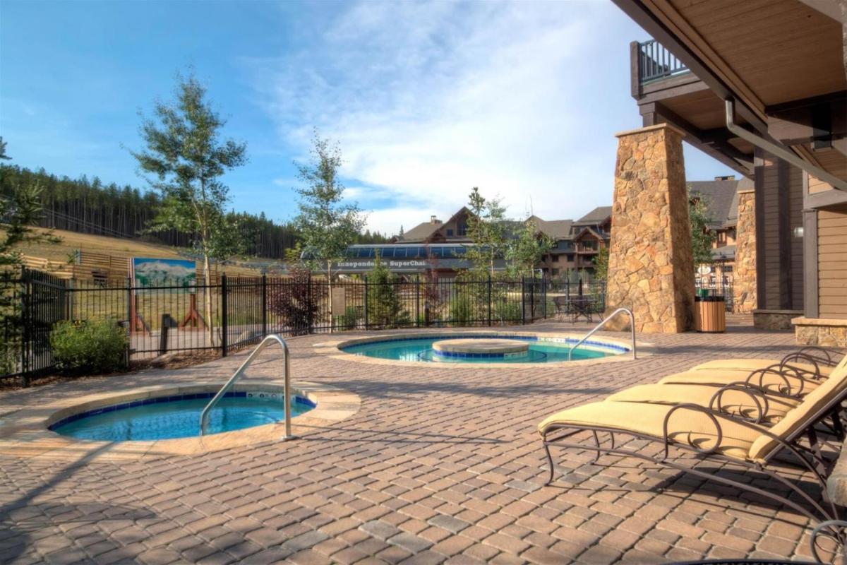 Breckenridge Crystal Peak Lodge 1 Bedroom Luxury Condo Voted #1 in Breck! - image 6