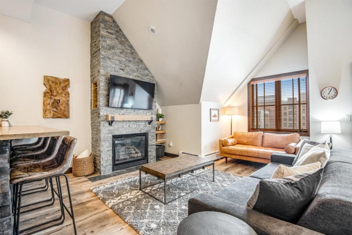 Breckenridge Main Street Station 2 Bedroom Luxury Condo Walk To Ski Lifts - image 4