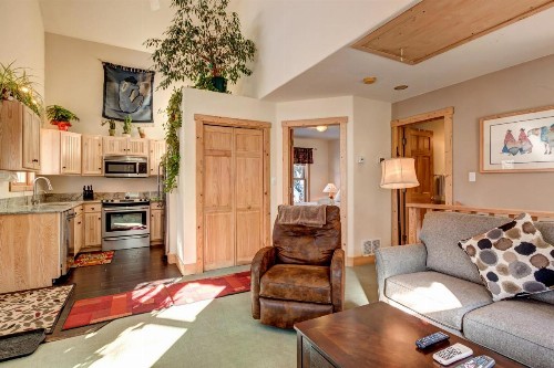 Harris House - image 4