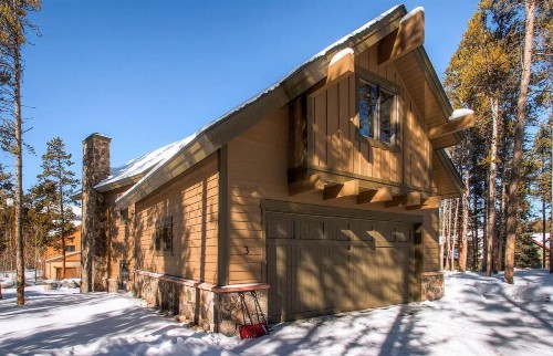 River Woods Retreat