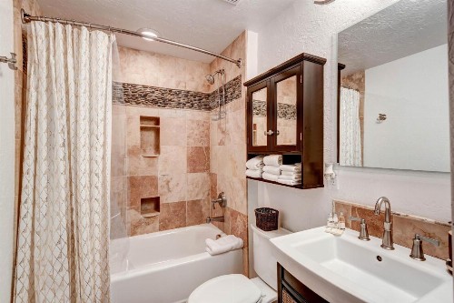 Baldy Townhouse - image 9