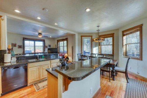 Vista Point Home - image 6