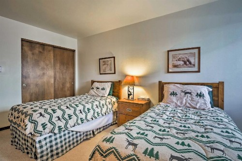 Park Place Condo with Pool Access on Shuttle Stop! - image 11