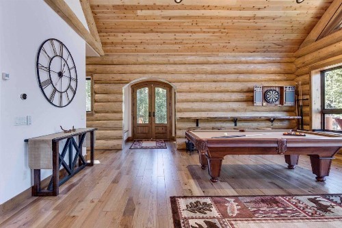 Luxe Log Cabin with Hot Tub Bar and Mtn Views in Breck - image 12
