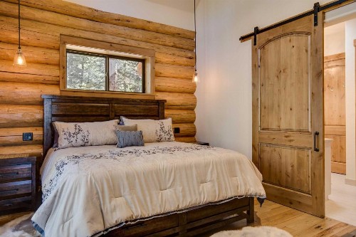 Luxe Log Cabin with Hot Tub Bar and Mtn Views in Breck - image 8