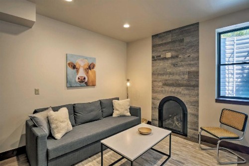 Stunning Breckenridge Home with Hot Tub Explore DT! - image 10