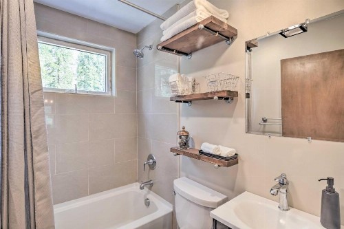 Upscale Mountain Living in Breck Hot Tub and Views! - image 8