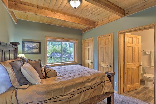 Rustic Breckenridge Escape with Hot Tub and MTN Views! - image 9