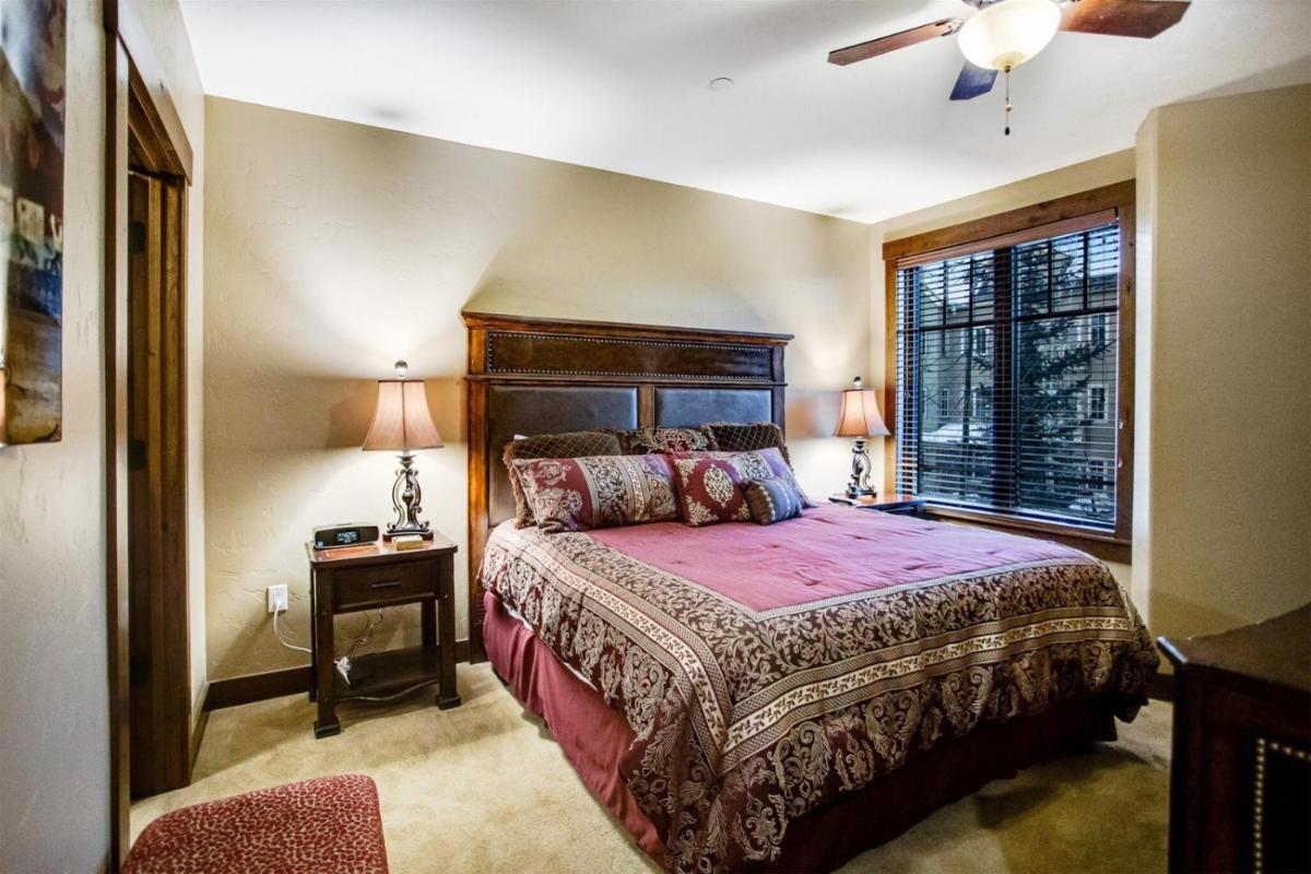 Breckenridge 3 Bedroom Condo at Water House Walk to Lifts On Main Street - image 3