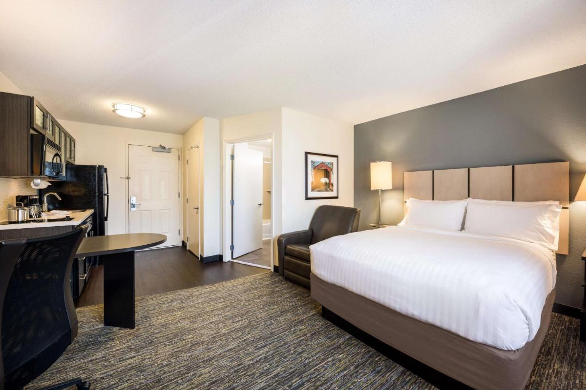 Sonesta Simply Suites Nashville Brentwood - image 2