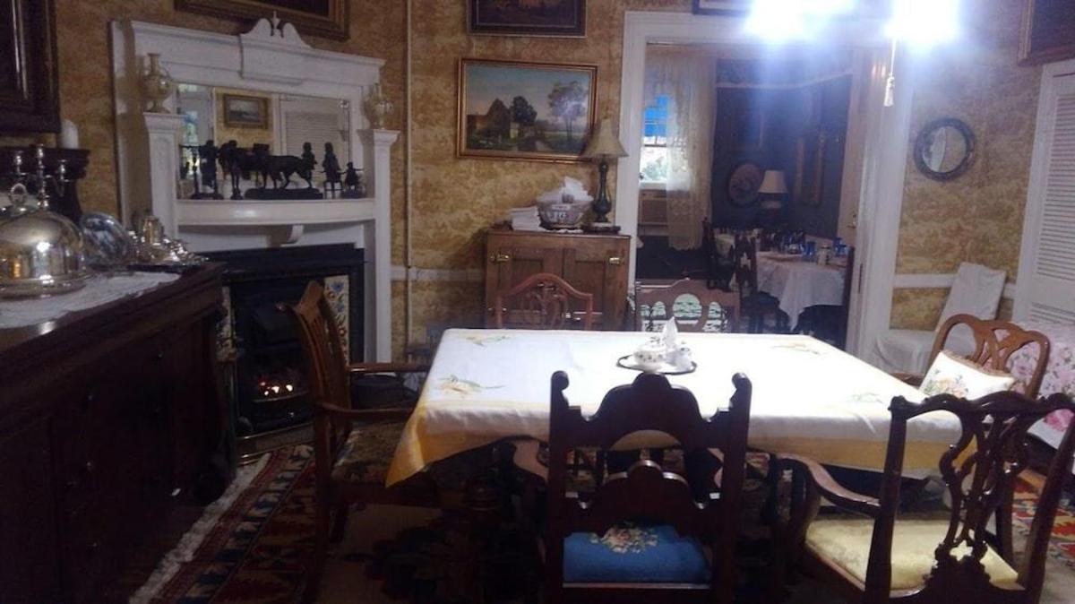 The Inn At Brevard - Bed And Breakfast - Adult Only - image 3