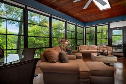 Ticoa Lake House - image 3
