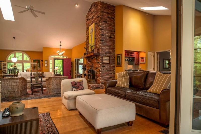 Ticoa Lake House - image 5