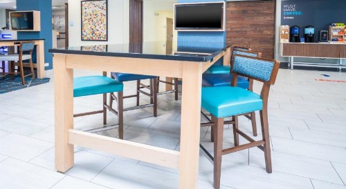 Holiday Inn Express & Suites Brevard - City Center - image 17