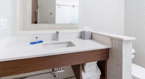 Holiday Inn Express & Suites Brevard - City Center - image 18