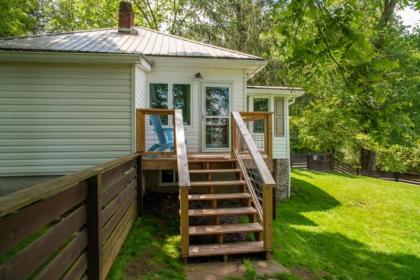 The White Cottage - image 7