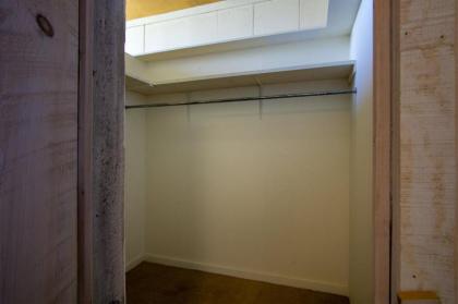 Meadow Cabin - image 13