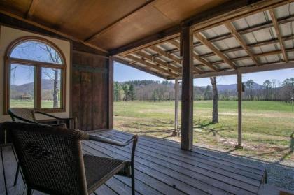 Meadow Cabin - image 4