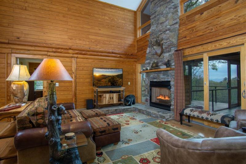 Blissful Bear Private Cabin Retreat - main image