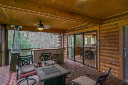 Blissful Bear Private Cabin Retreat - image 4