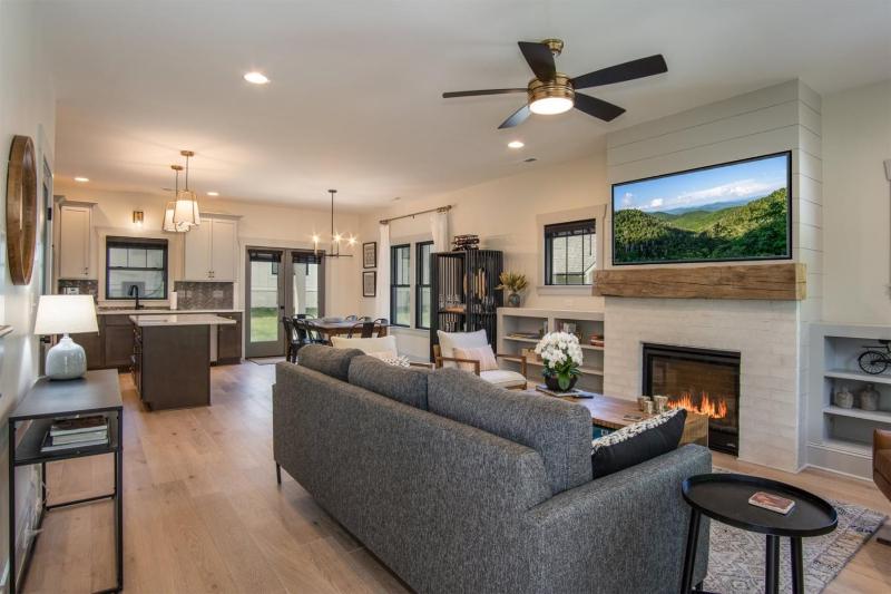 Kings Creek Cottage Downtown - main image