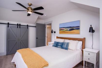 Kings Creek Cottage Downtown - image 12