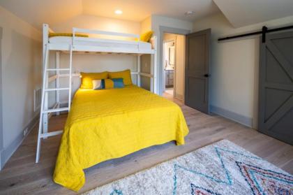 Kings Creek Cottage Downtown - image 14