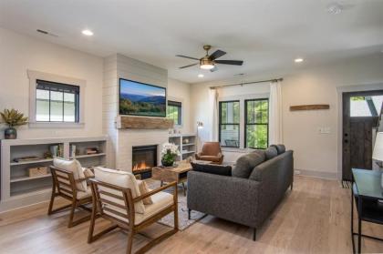 Kings Creek Cottage Downtown - image 3