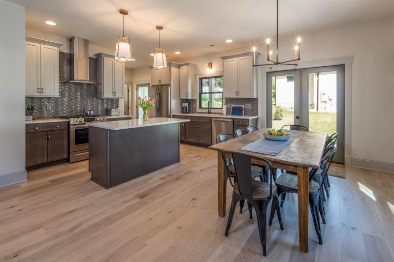Kings Creek Cottage Downtown - image 7