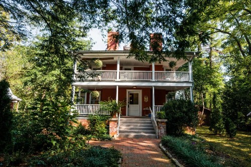 The Red House Inn