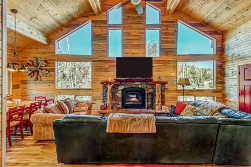 The Red Door Retreat - image 1
