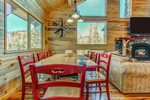 The Red Door Retreat - image 7