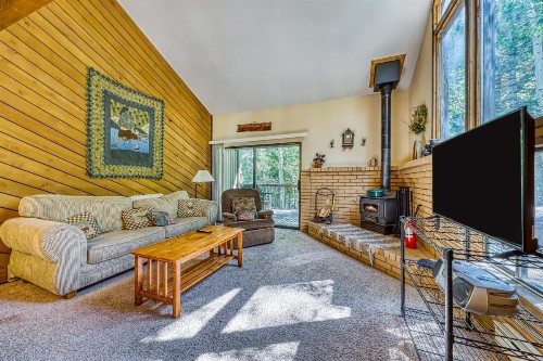 Moose Hideaway - image 7